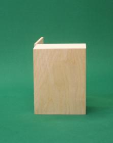 Scatola in legno 21,5x17xh11 con coperchio a battuta e cerniere ottone.  Studio la Cornicetta