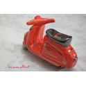 Lambretta in ceramica colore rosso decoro platino lavorazione a mano